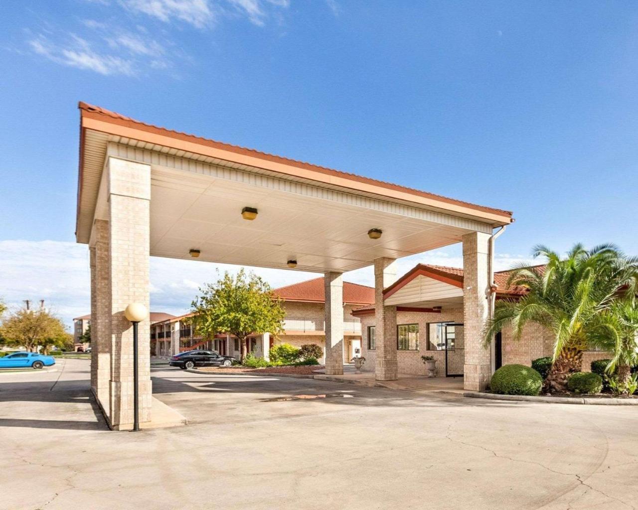 Motel & 2*